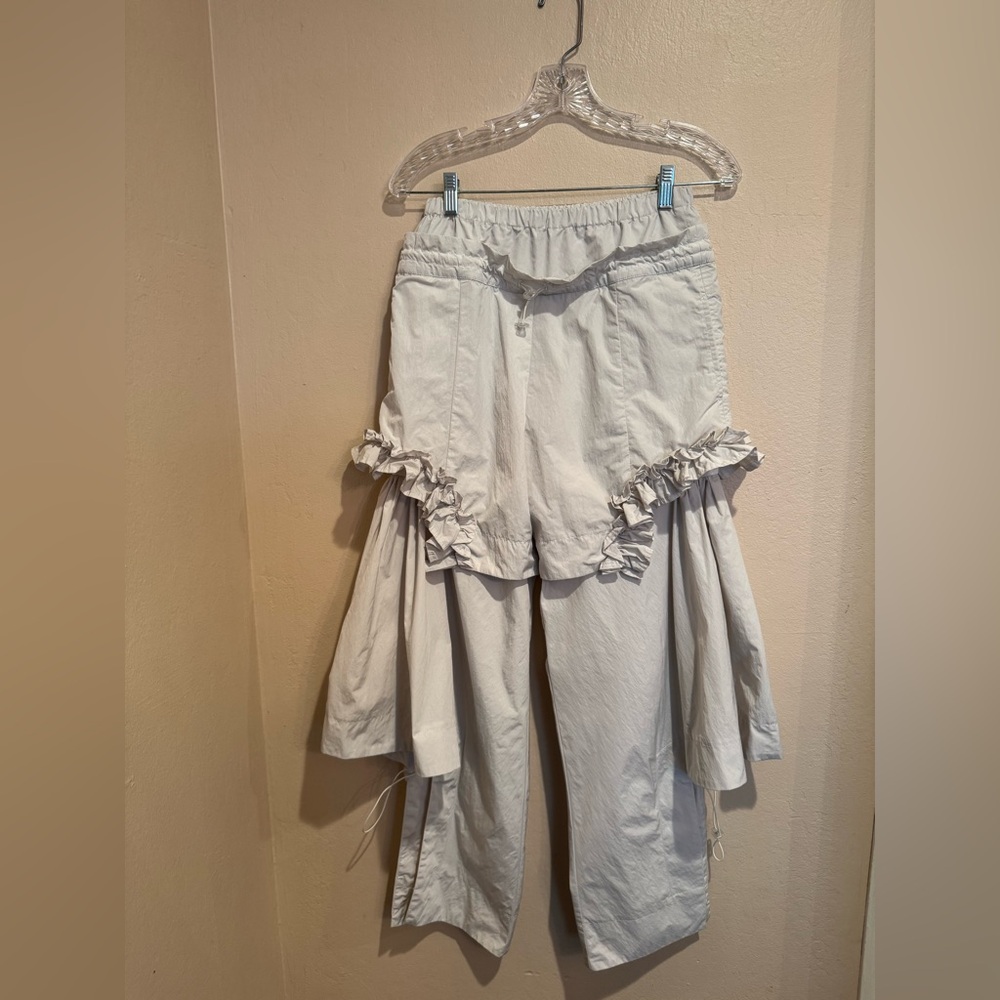 Old Honey Cream Ruffle Flare Parachute Pants with Ruffle Detail US size 8-10